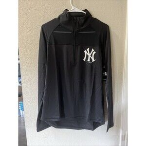 New York Yankees Women’s Quarter zipper , open back Brand New With Tag Small